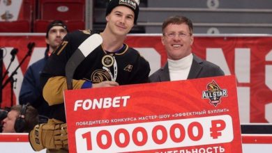 БК Фонбет вручила чек на 1 млн. рублей победителю конкурса буллитов на Матче Звёзд КХЛ {bukmekerov.net} 639565f1a39d6.jpeg