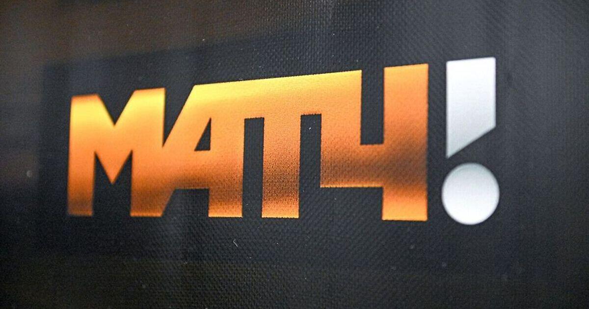 «Матч ТВ» начал трансляцию игры «Рома» – «Интер» с 3-й минуты. После встречи «Локомотива» с ЦСКА показали 17 рекламных роликов, 4 – от одного букмекера
